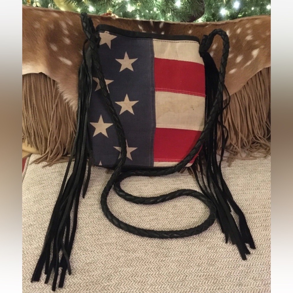 NWOT Totem American Flag fringe crossbody